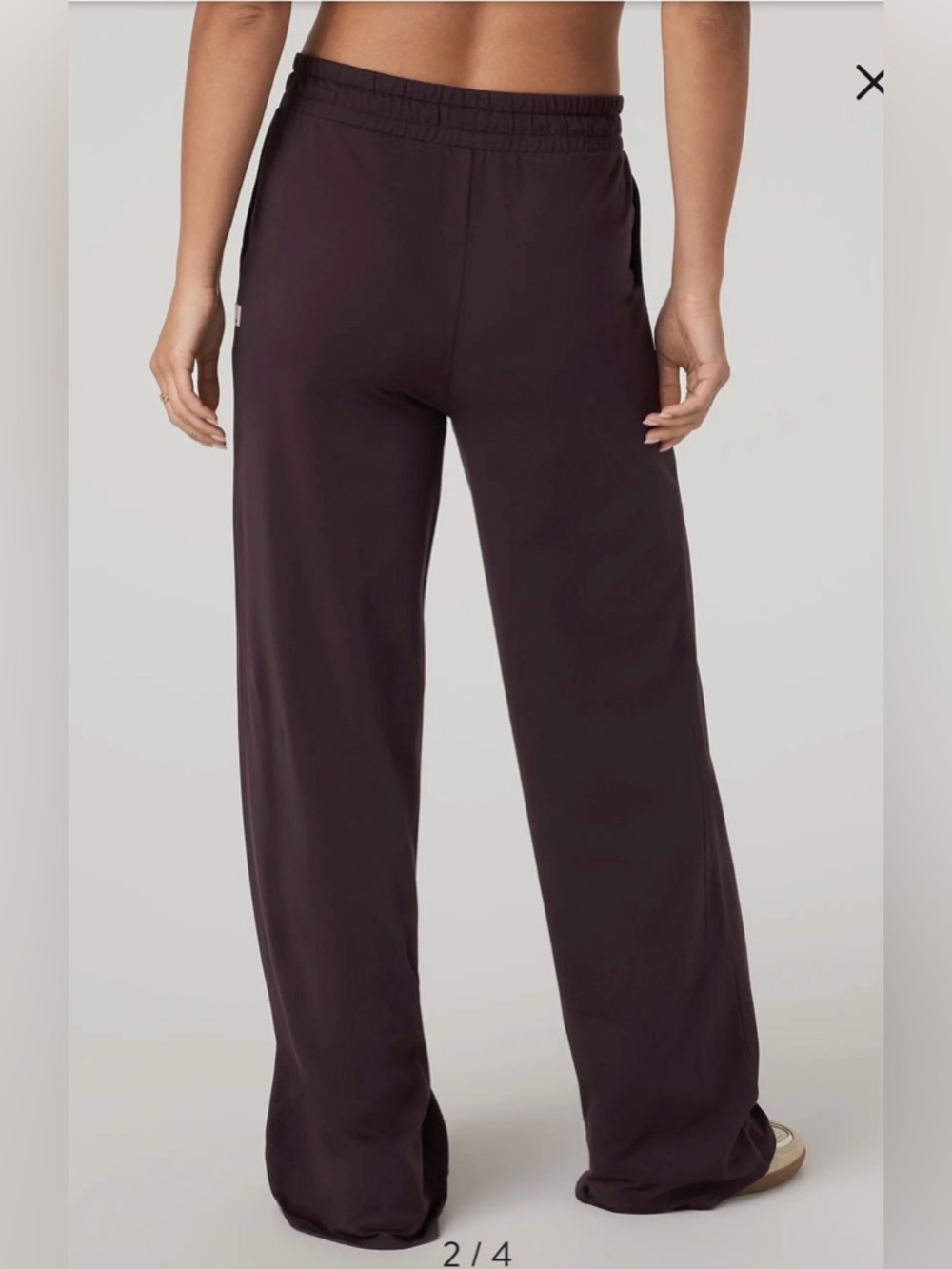 Vuori Halo Essential Wide Leg Sweatpants - Picture 2 of 6